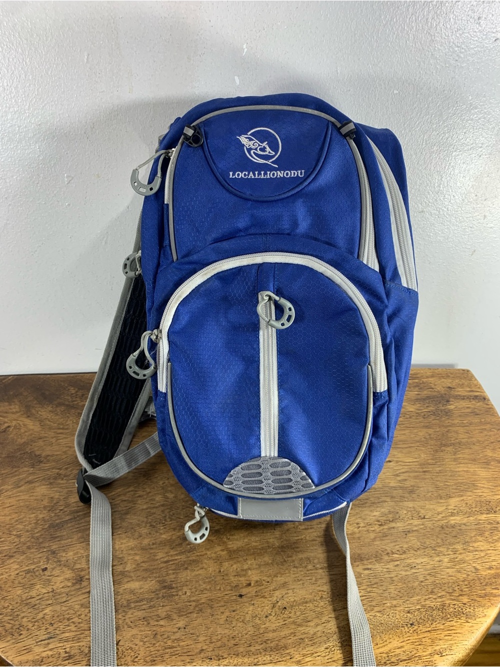 Hydration Bacpack Hiking Cycling  2 litres Oack Waterproof Unisex